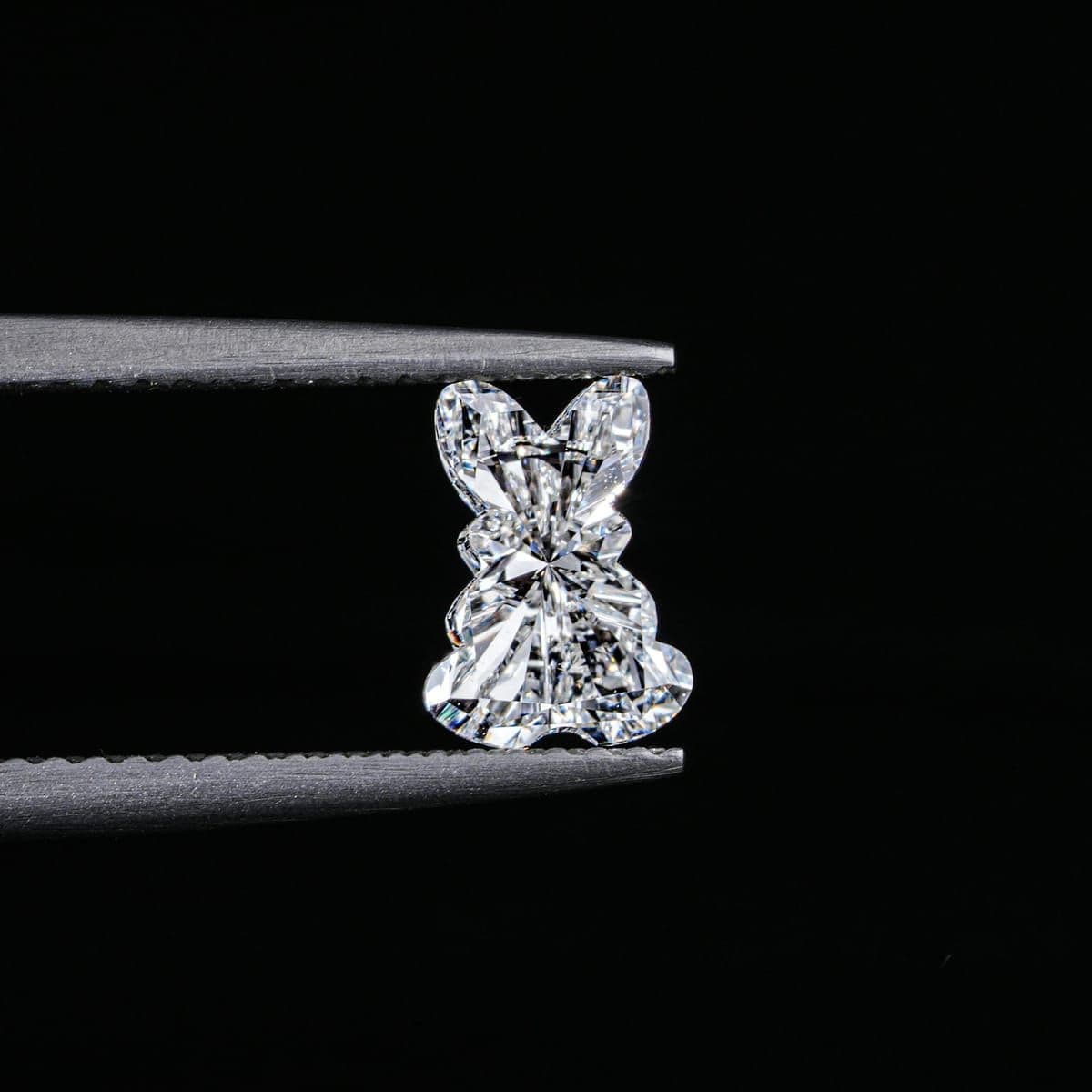 Bunny-shaped diamond